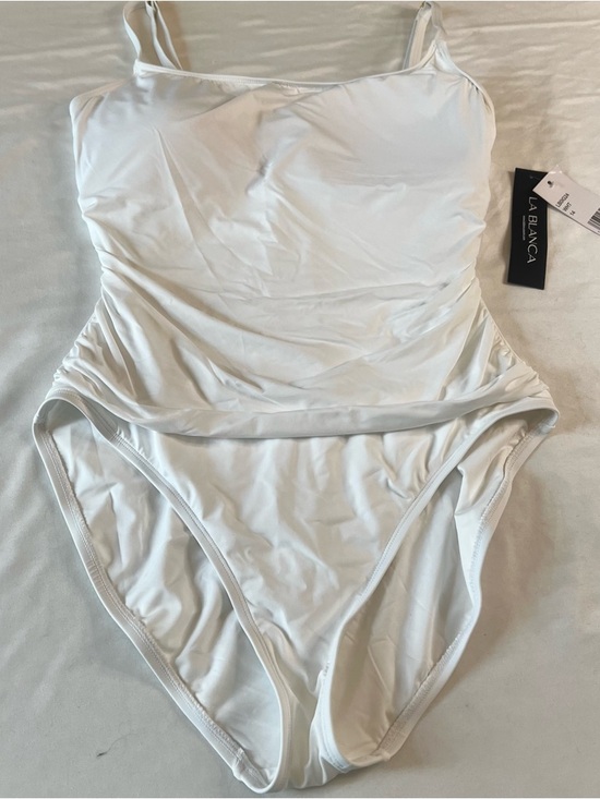 La Blanca Other - La Blanca White One Piece Swimsuit Size 14 NWT Ruched Tummy Control